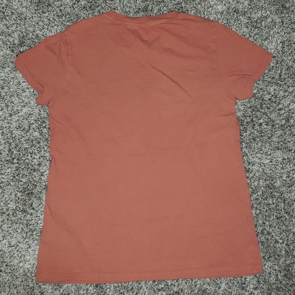 Levi's| Basic Floral Graphic Tee - Picture 4 of 4